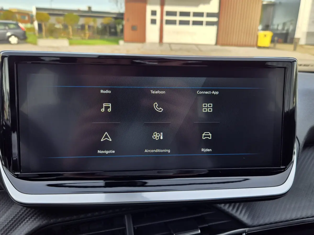 1.2 Hybrid 136PK Style Automaat | Draadloze Apple Carplay / Android Auto | Dab Ontvanger | Hill hold functie | LED achterlichten | LED koplampen