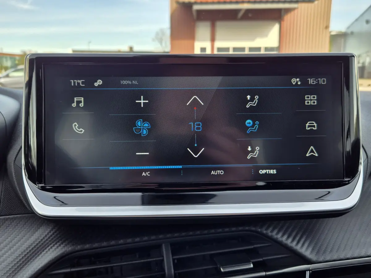 1.2 Hybrid 136PK Style Automaat | Draadloze Apple Carplay / Android Auto | Dab Ontvanger | Hill hold functie | LED achterlichten | LED koplampen