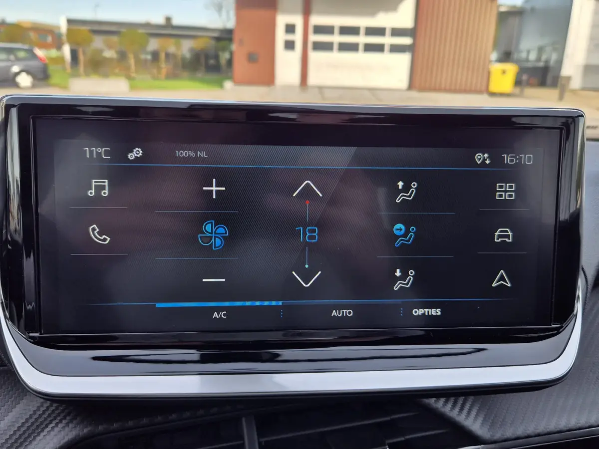 1.2 Hybrid 136PK Style Automaat | Draadloze Apple Carplay / Android Auto | Dab Ontvanger | Hill hold functie | LED achterlichten | LED koplampen