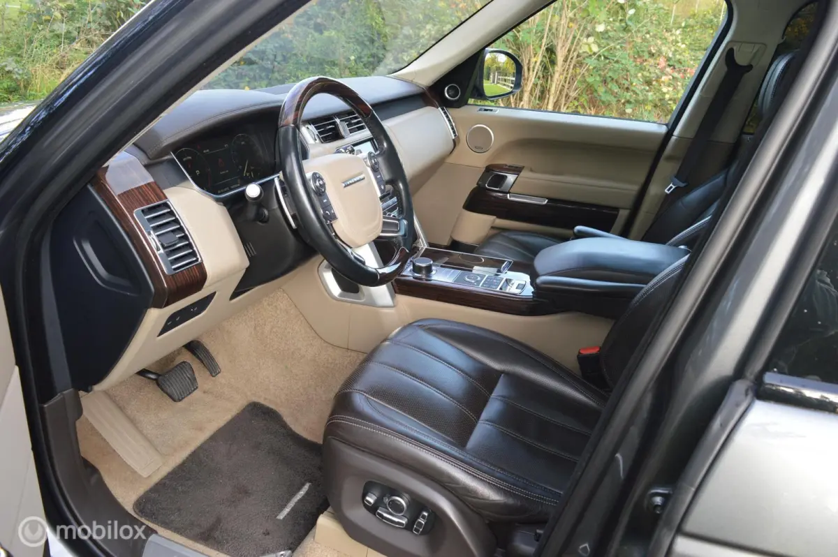 3.0 TDV6 Autobiography Black BTW AUTO