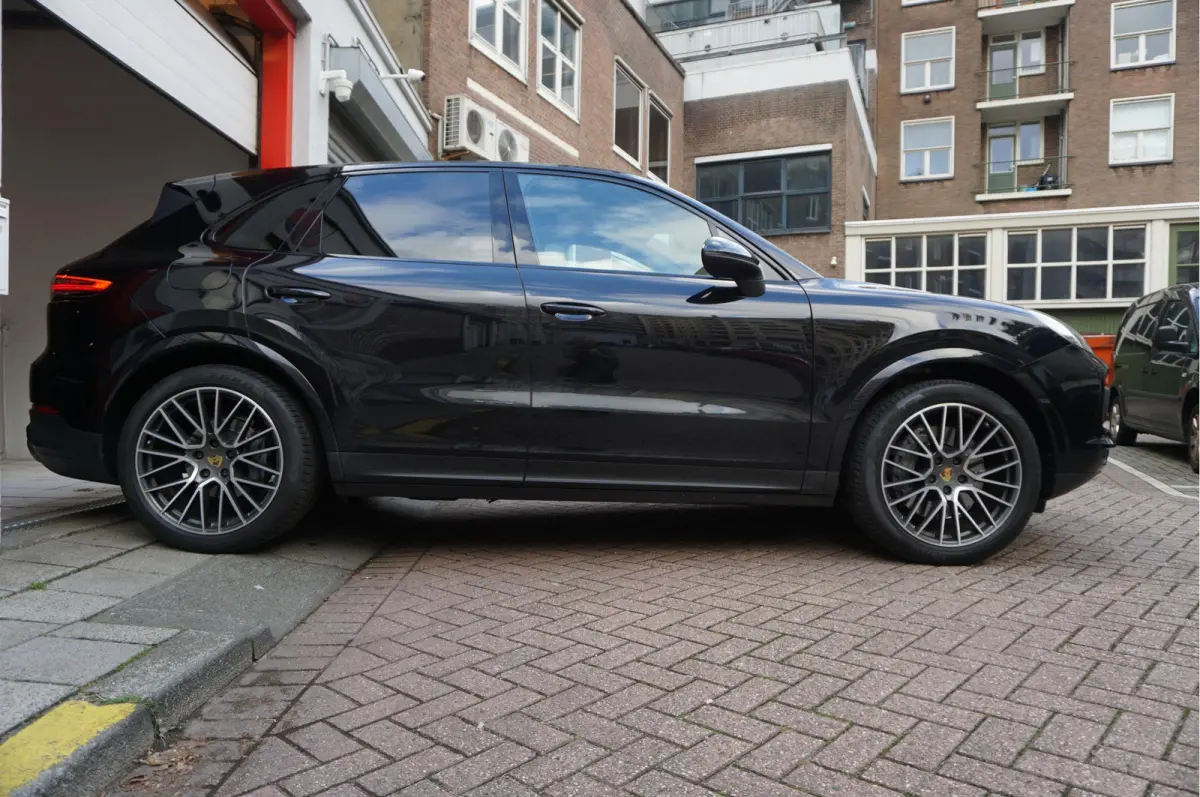 2.9 S AWD Aut8 441pk | Panoramadak | Luchtvering PASM | GTS sportzetels voor en achter | Uitgebreid memory pakket | Volledig onderhouden | Porsche RS Design velgen 21inch 2 sets banden |