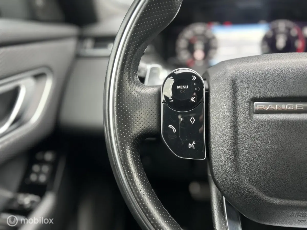 3.0 V6 AWD R-Dynamic HSE | PANO