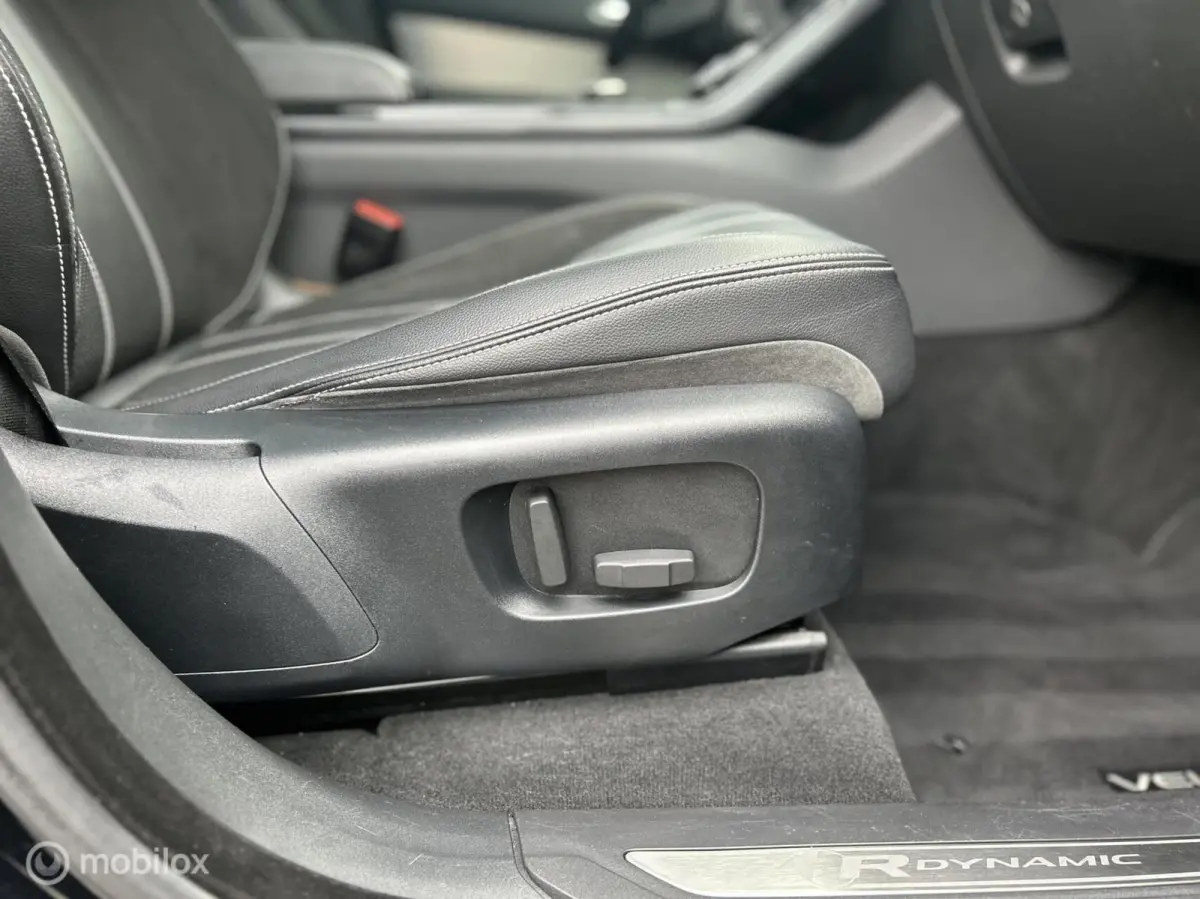 3.0 V6 AWD R-Dynamic HSE | PANO