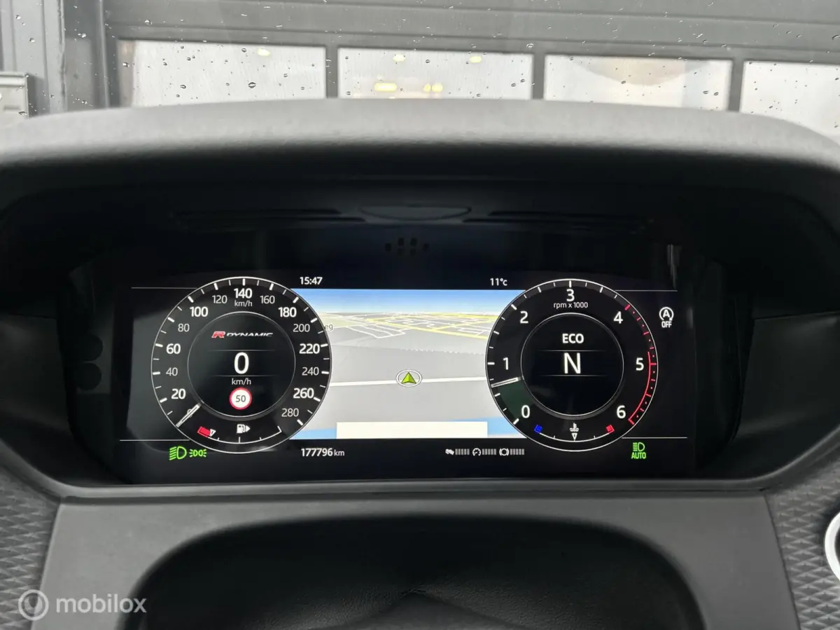 3.0 V6 AWD R-Dynamic HSE | PANO