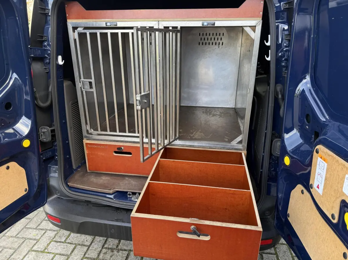 1.5 EcoBlue Automaat Hondenauto 2x Bench/hondenrek