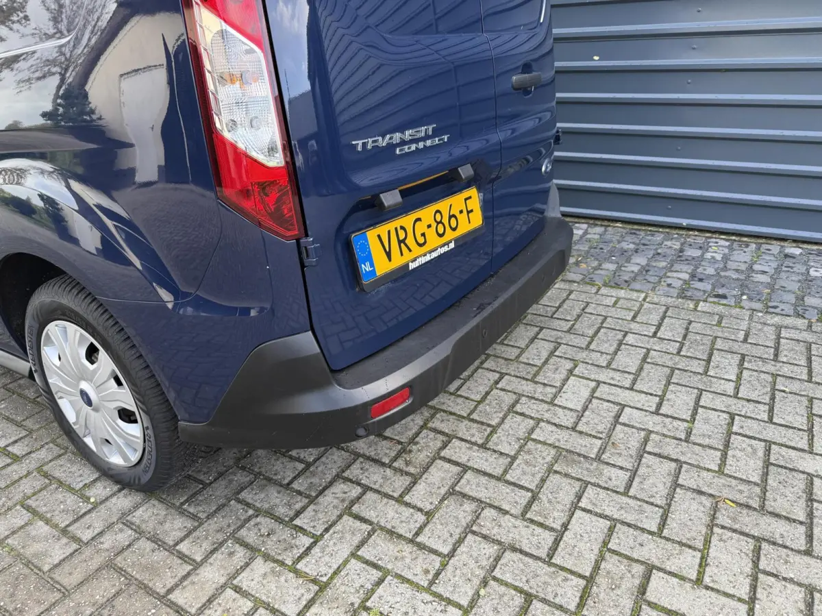 1.5 EcoBlue Automaat Hondenauto 2x Bench/hondenrek