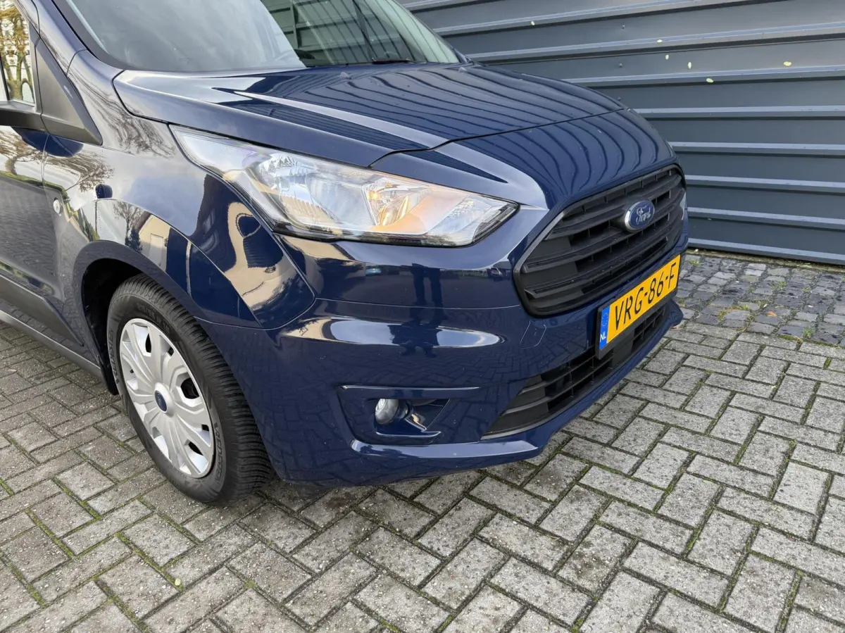 1.5 EcoBlue Automaat Hondenauto 2x Bench/hondenrek