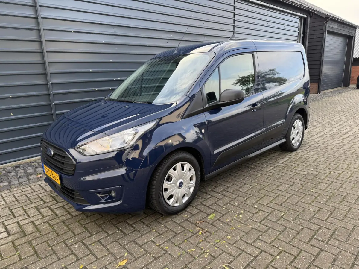 1.5 EcoBlue Automaat Hondenauto 2x Bench/hondenrek