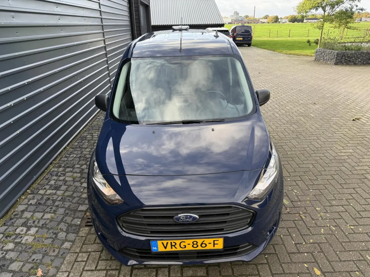 1.5 EcoBlue Automaat Hondenauto 2x Bench/hondenrek