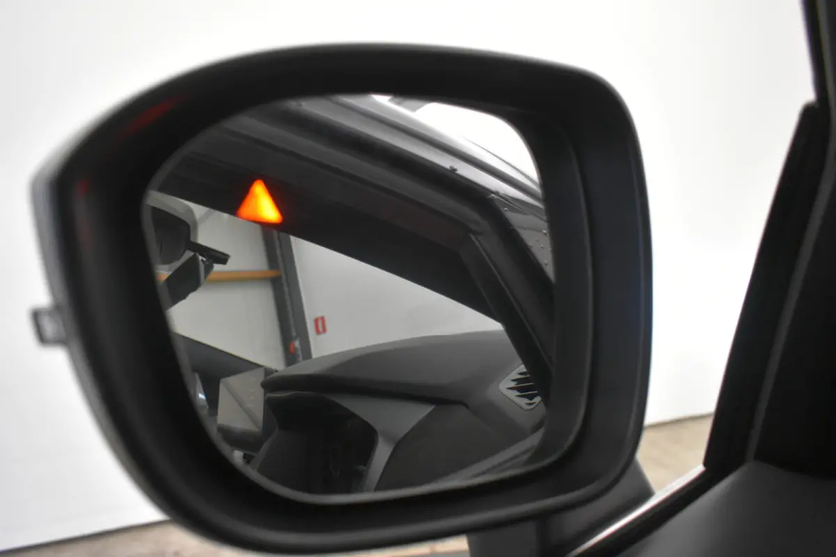 1.3 MHEV Xtronic Tekna Plus 360° Cam Panodak Head-Up Vol Leder
