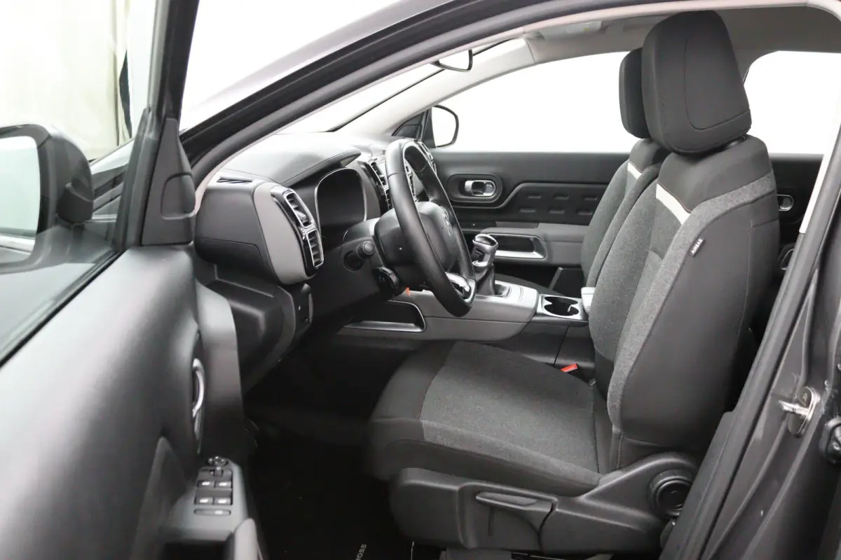 1.2 Business*130PK*ECC*CAM*NAVI*ACC*CARPLAY*