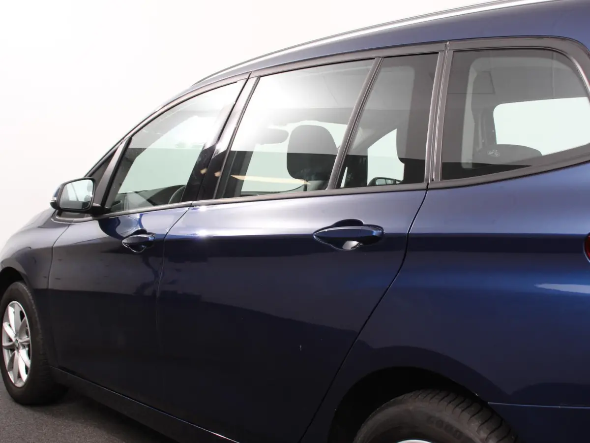 218i Automaat Corporate Lease Executive 7p Cruise control Lichtmetalen velgen Navigatie Parkeersensoren achter Radio LED