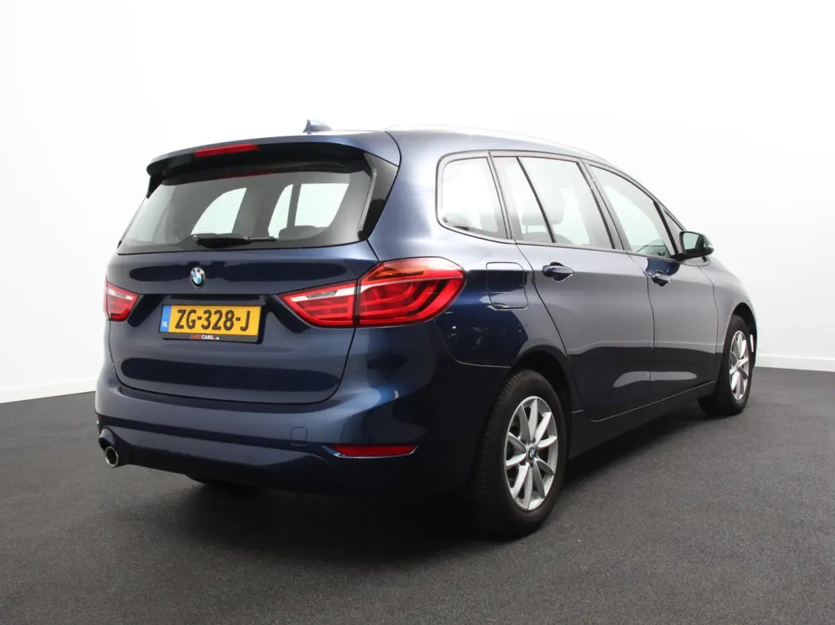 218i Automaat Corporate Lease Executive 7p Cruise control Lichtmetalen velgen Navigatie Parkeersensoren achter Radio LED