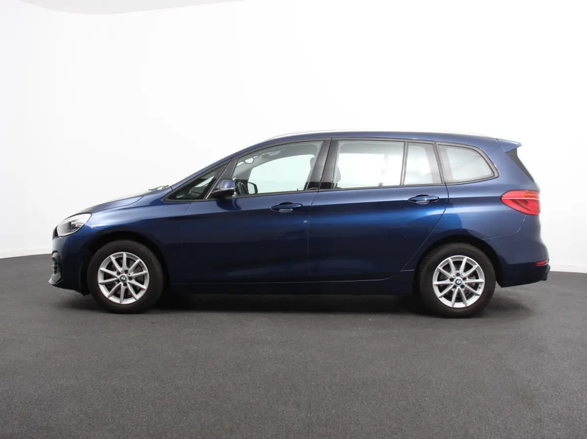 218i Automaat Corporate Lease Executive 7p Cruise control Lichtmetalen velgen Navigatie Parkeersensoren achter Radio LED
