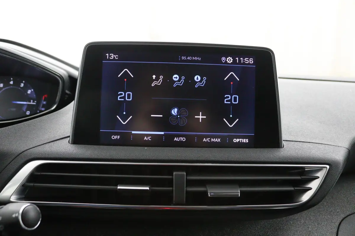 1.2 Allure*130PK*ECC*CRUISE*NAVI*CARPLAY*