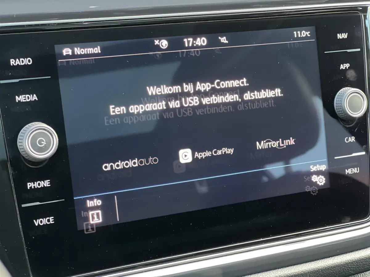 1.5 TSI 3 X R-LINE |BEATS|Dodehoek|Pano|Camera|Virtual|Carplay|