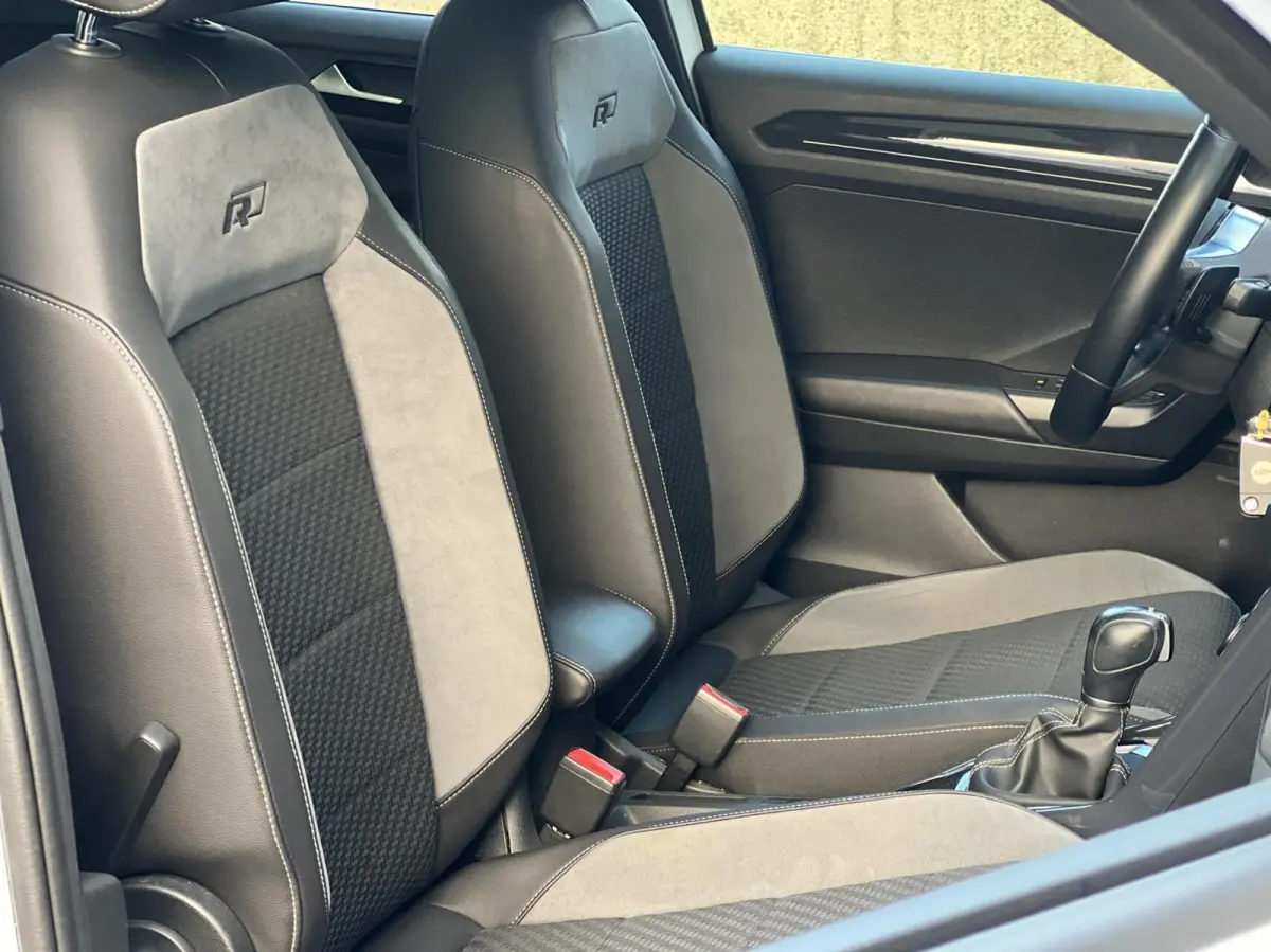 1.5 TSI 3 X R-LINE |BEATS|Dodehoek|Pano|Camera|Virtual|Carplay|