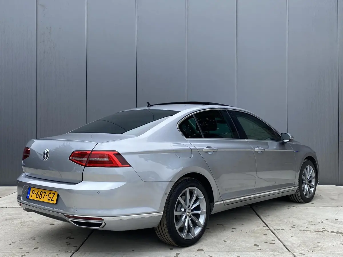 1.4 TSI GTE Highline Panoramadak / Active Info / Discovery Pro