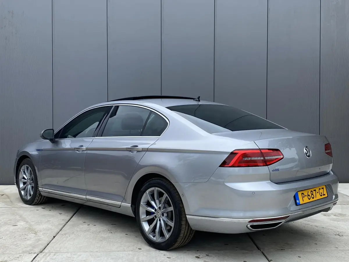 1.4 TSI GTE Highline Panoramadak / Active Info / Discovery Pro