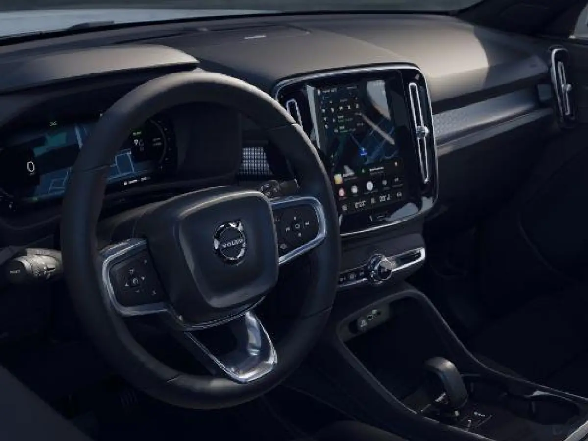 Single Motor | LED Verlichting | Carplay | Adaptive Cruise Control | Vanafprijs EX40 Essential 42.995 |