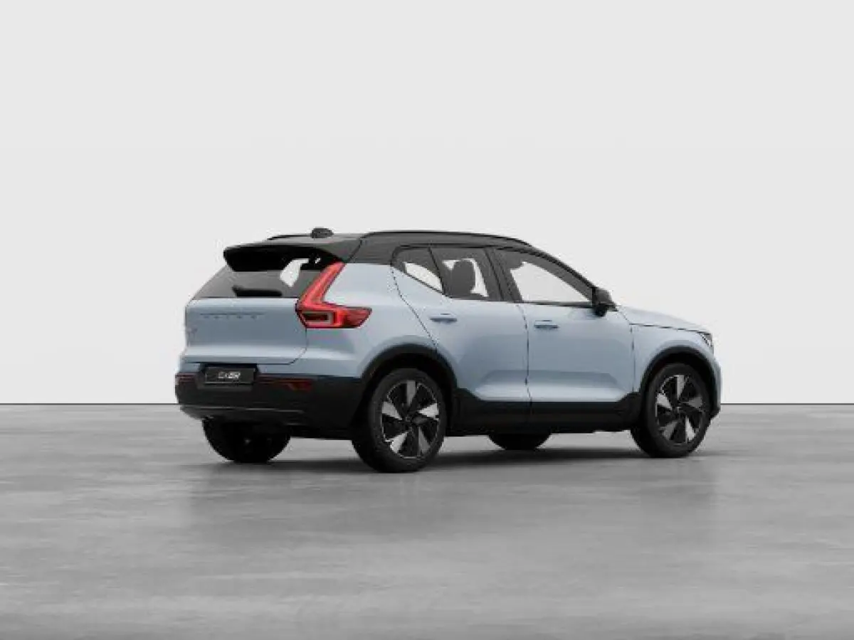 Single Motor | LED Verlichting | Carplay | Adaptive Cruise Control | Vanafprijs EX40 Essential 42.995 |