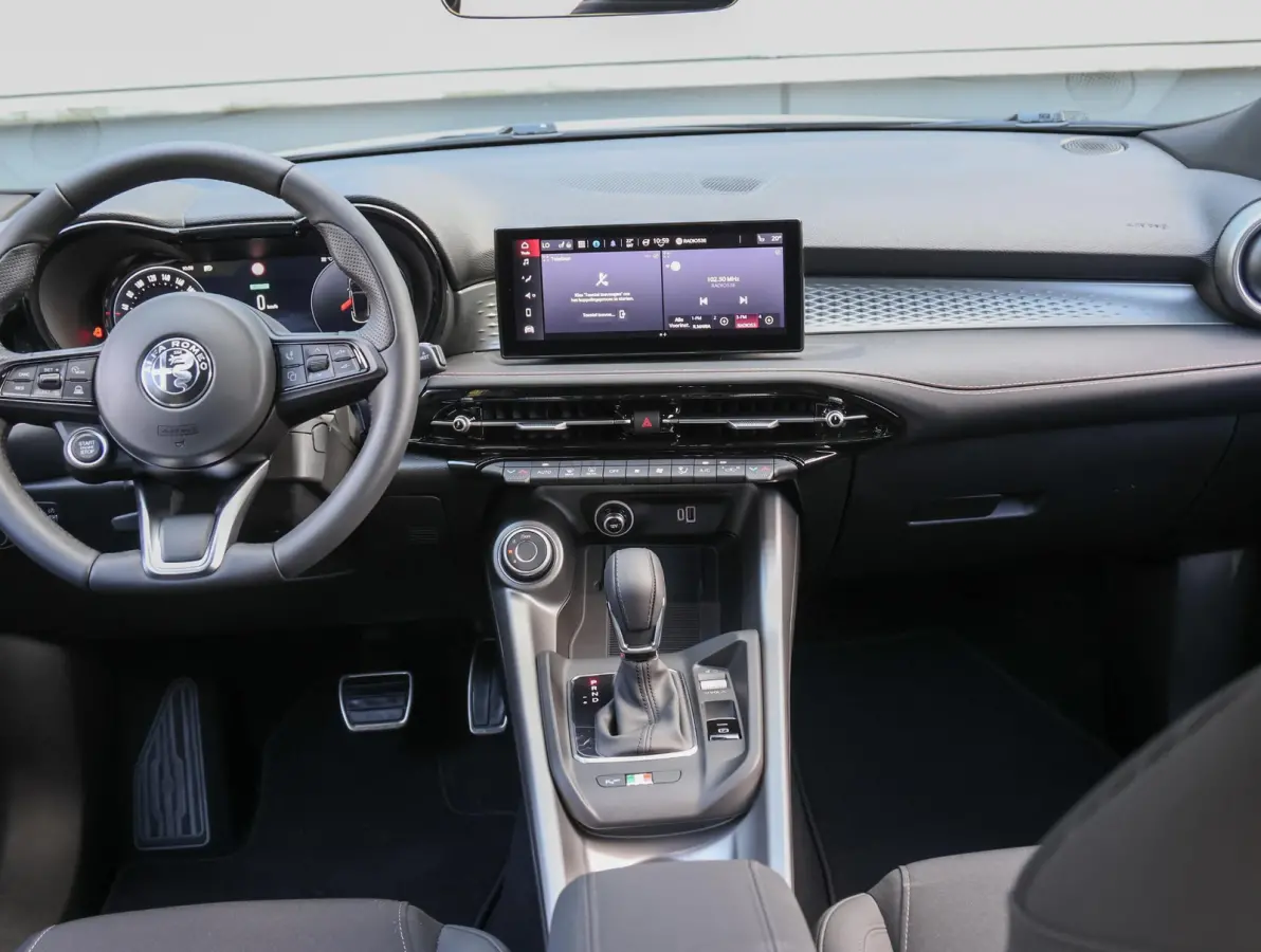Hybrid Sprint 131pk Automaat | Navi | Camera | Keyless Entry/Start | Voorstoelen Verwarmd | Apple Carplay/Android Auto