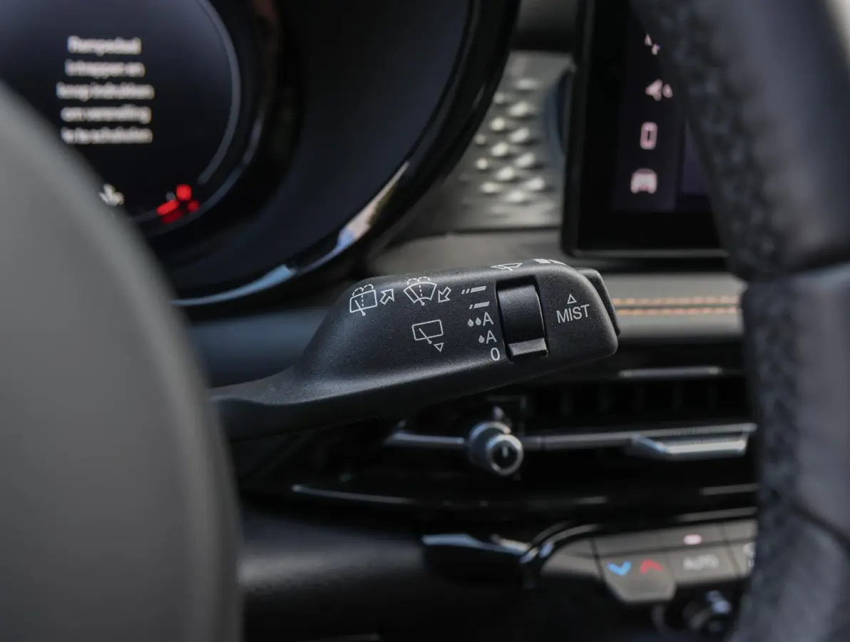 Hybrid Sprint 131pk Automaat | Navi | Camera | Keyless Entry/Start | Voorstoelen Verwarmd | Apple Carplay/Android Auto