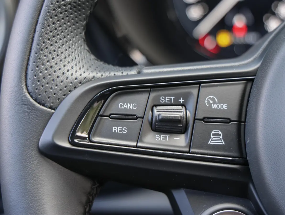 Hybrid Sprint 131pk Automaat | Navi | Camera | Keyless Entry/Start | Voorstoelen Verwarmd | Apple Carplay/Android Auto