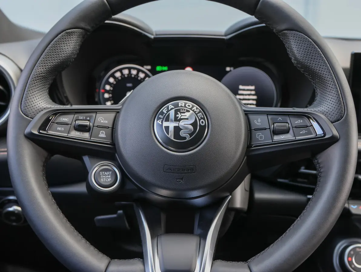 Hybrid Sprint 131pk Automaat | Navi | Camera | Keyless Entry/Start | Voorstoelen Verwarmd | Apple Carplay/Android Auto