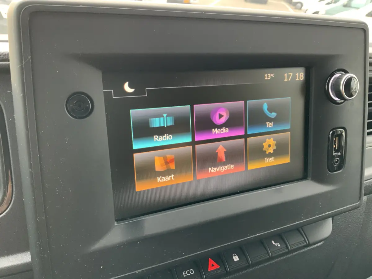 T35 2.3 dCi 135 L2H2 Airco Cruise 3 Zits Camera Navi Side Bar Euro 6