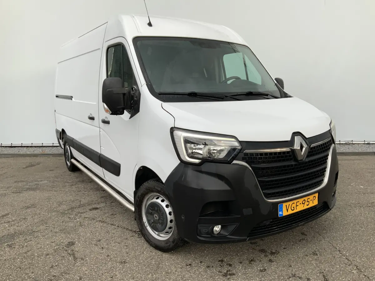 T35 2.3 dCi 135 L2H2 Airco Cruise 3 Zits Camera Navi Side Bar Euro 6