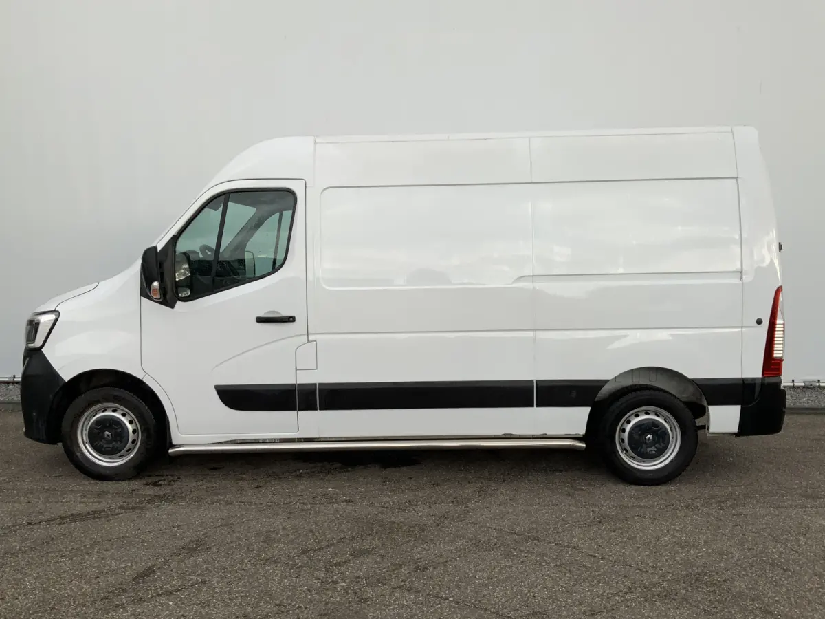 T35 2.3 dCi 135 L2H2 Airco Cruise 3 Zits Camera Navi Side Bar Euro 6