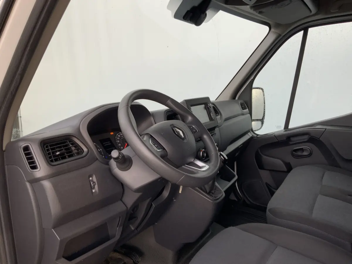 T35 2.3 dCi 135 L2H2 Airco Cruise 3 Zits Camera Navi Side Bar Euro 6
