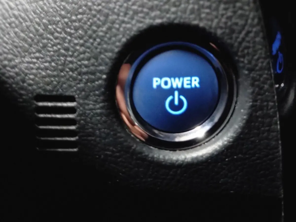 1.8 Hybrid Lease Pro / NAV / DAB