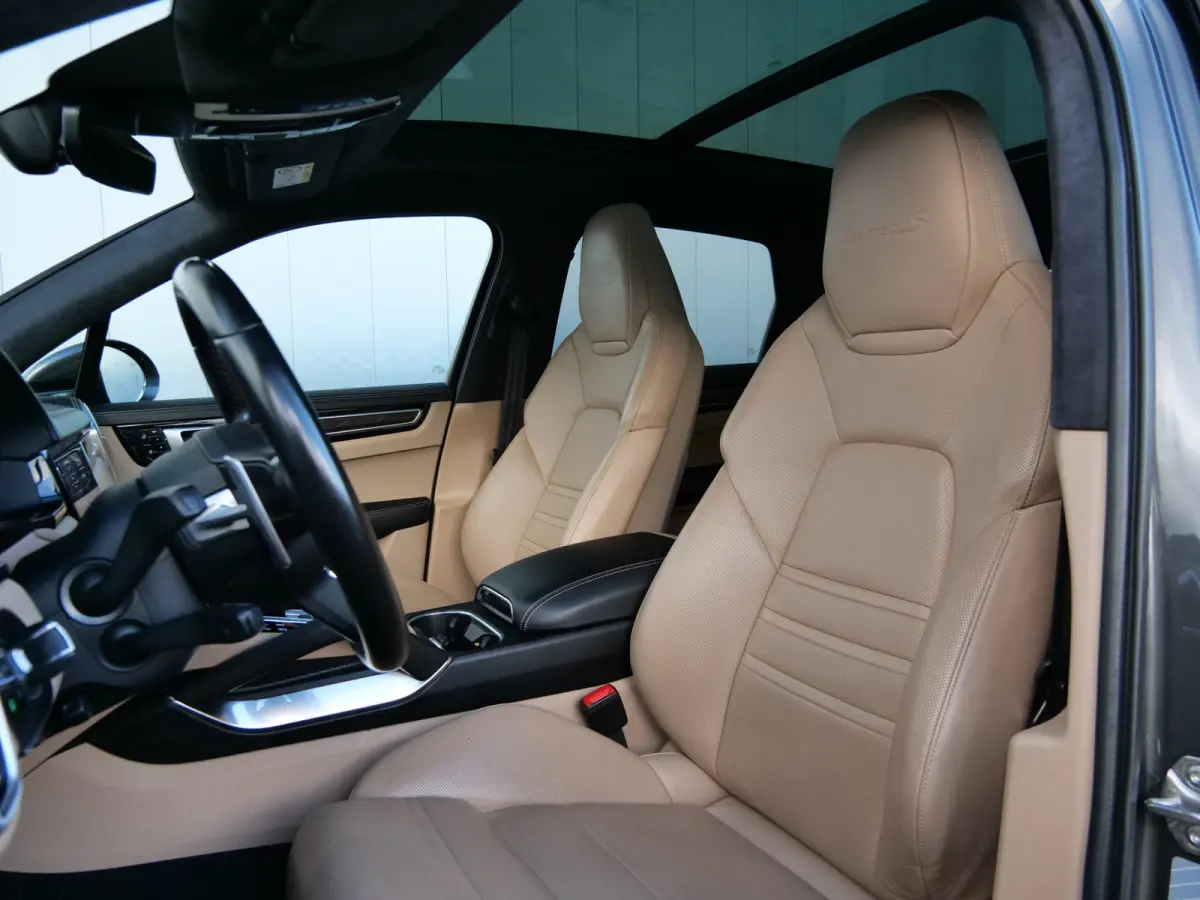 4.0 Turbo S E-Hybrid 680pk Automaat Navi / 21 inch / Achteras besturing / Luchtvering
