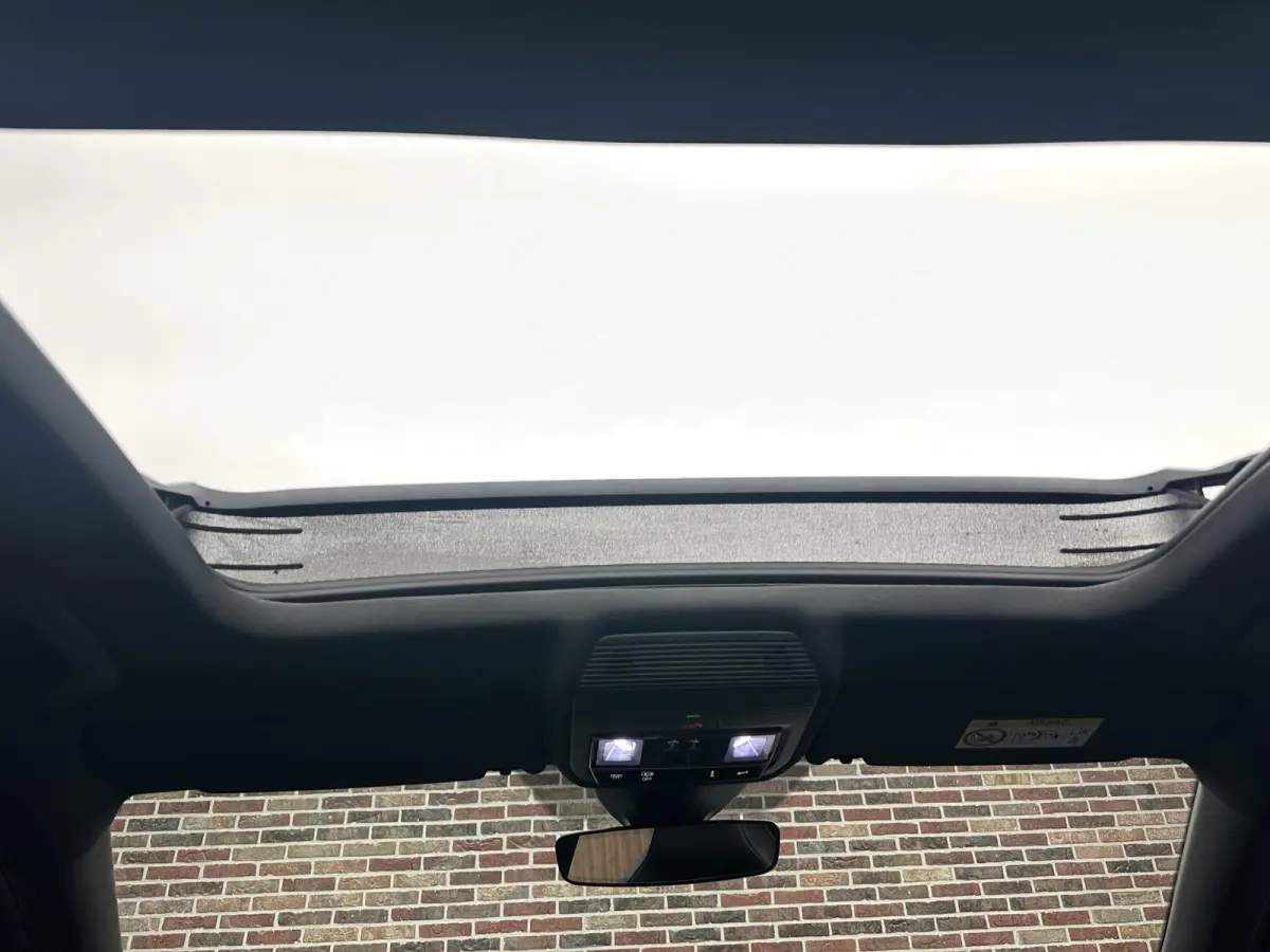 2.0 TSI 4DRIVE Matt Panorama Virtual Memory Beats audio