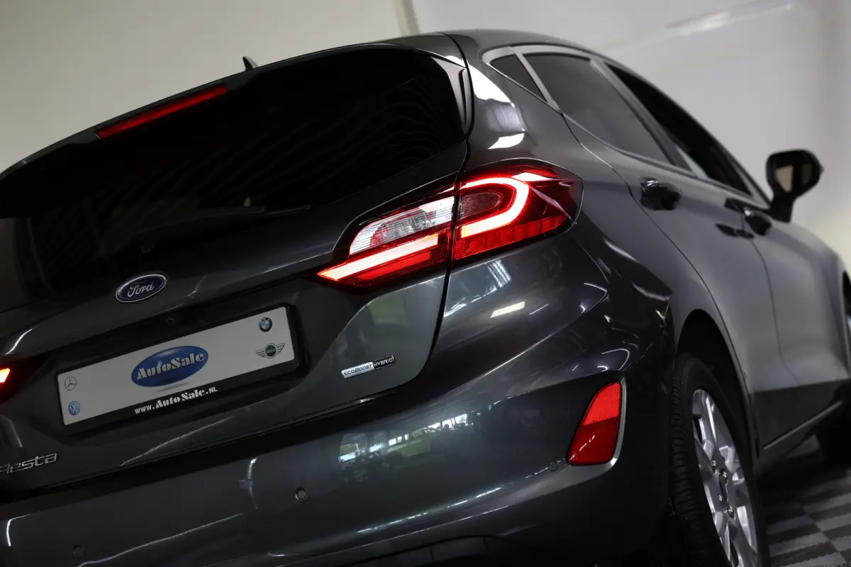 1.0 EcoBoost Hybrid 39.000 km Titanium AUT CARPLAY DAB STUURVW '22