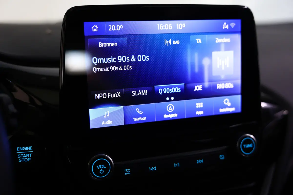 1.0 EcoBoost Hybrid 39.000 km Titanium AUT CARPLAY DAB STUURVW '22