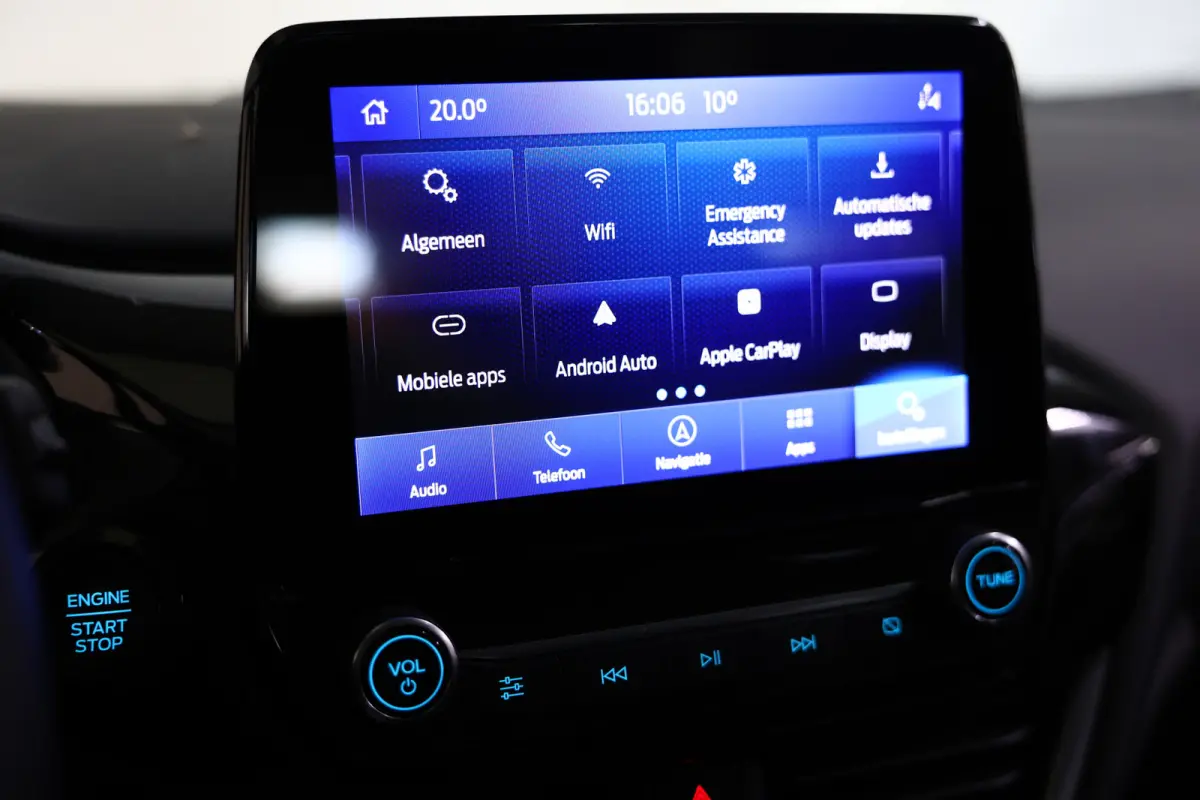 1.0 EcoBoost Hybrid 39.000 km Titanium AUT CARPLAY DAB STUURVW '22
