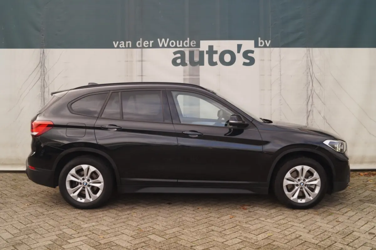 xDrive25e Executive -NAVI-ECC-HUD-CAM-PDC-