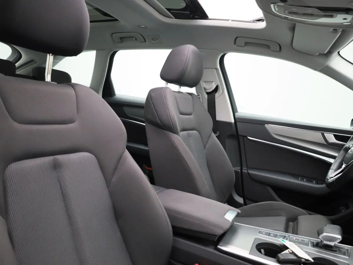 50 TFSI e quattro Advanced Edition | Navigatiesysteem | Panoramadak | Achteruitrijcamera | Stoelverwarming voorin |