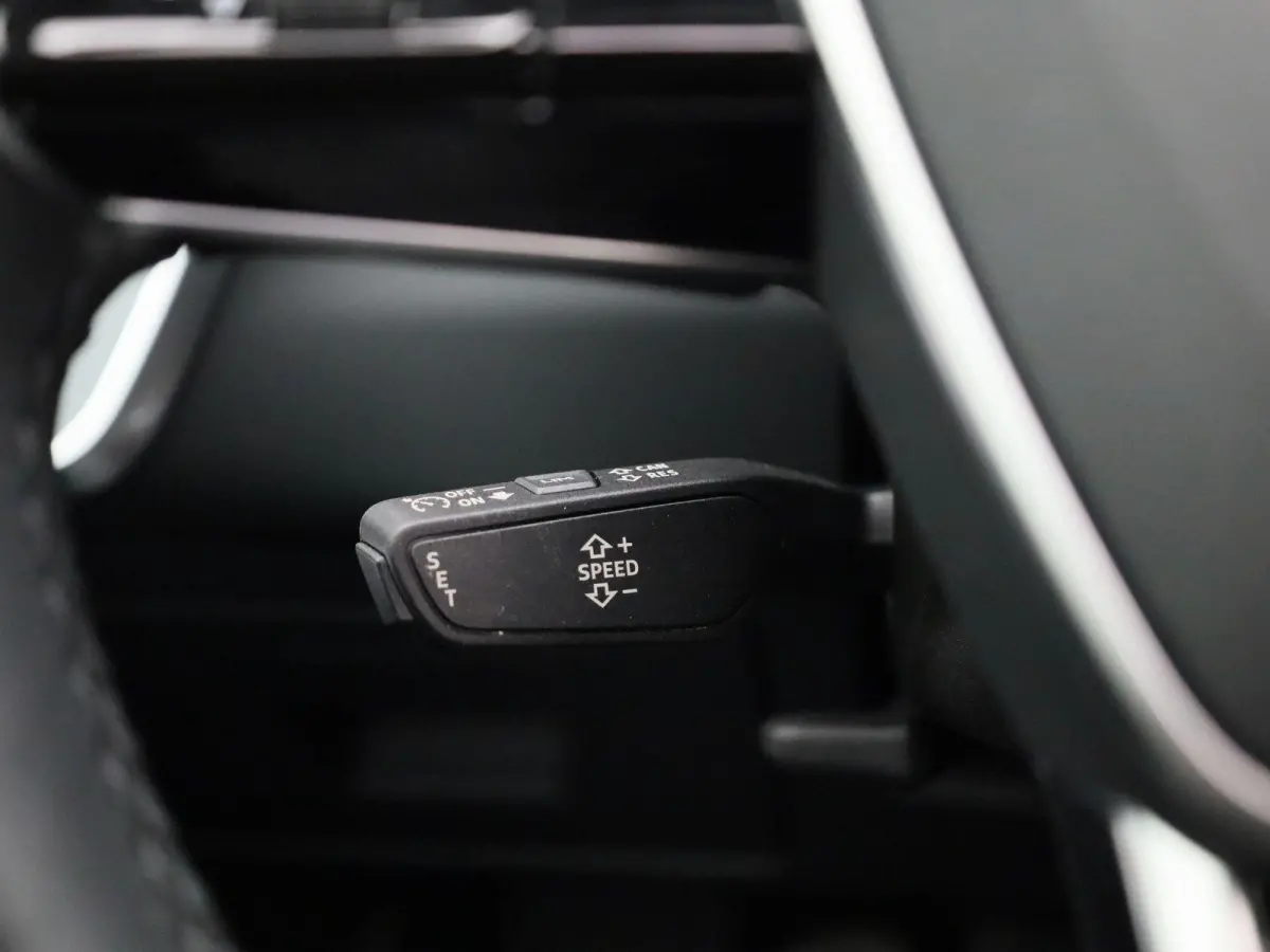 50 TFSI e quattro Advanced Edition | Navigatiesysteem | Panoramadak | Achteruitrijcamera | Stoelverwarming voorin |