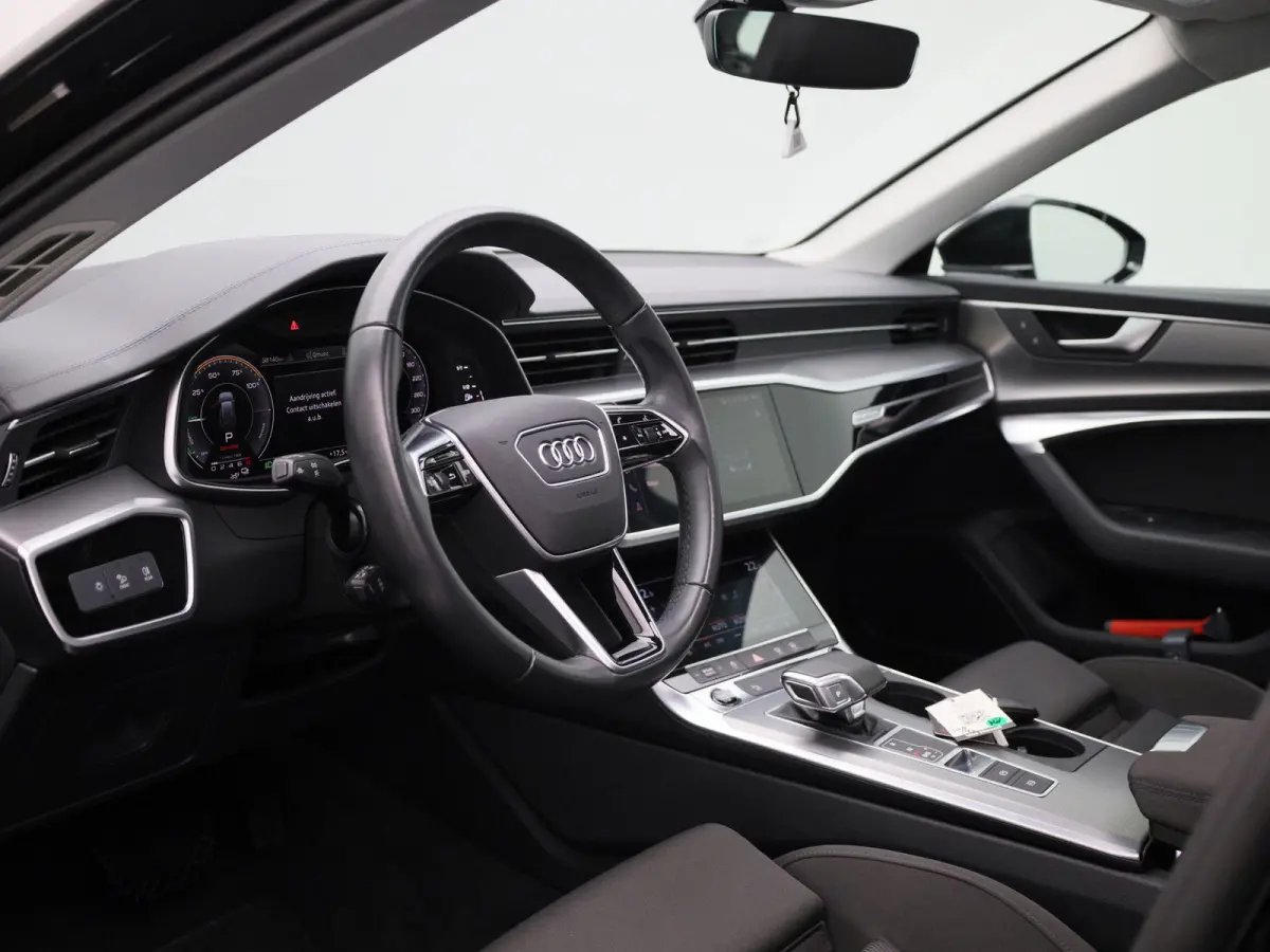50 TFSI e quattro Advanced Edition | Navigatiesysteem | Panoramadak | Achteruitrijcamera | Stoelverwarming voorin |