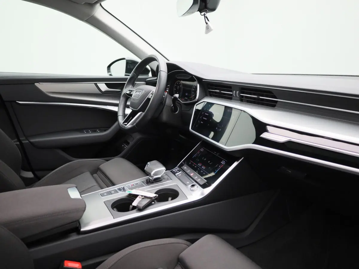 50 TFSI e quattro Advanced Edition | Navigatiesysteem | Panoramadak | Achteruitrijcamera | Stoelverwarming voorin |
