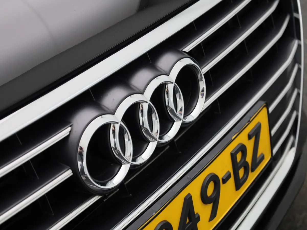 50 TFSI e quattro Advanced Edition | Navigatiesysteem | Panoramadak | Achteruitrijcamera | Stoelverwarming voorin |