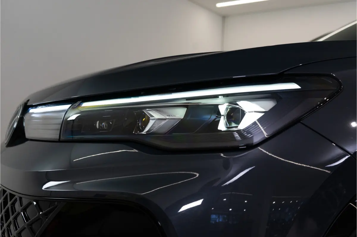 1.5 eHybrid 2x R-Line 2025 PER DIRECT BESCHIKBAAR | VOL OPTIE INCL. 5 JAAR GARANTIE!