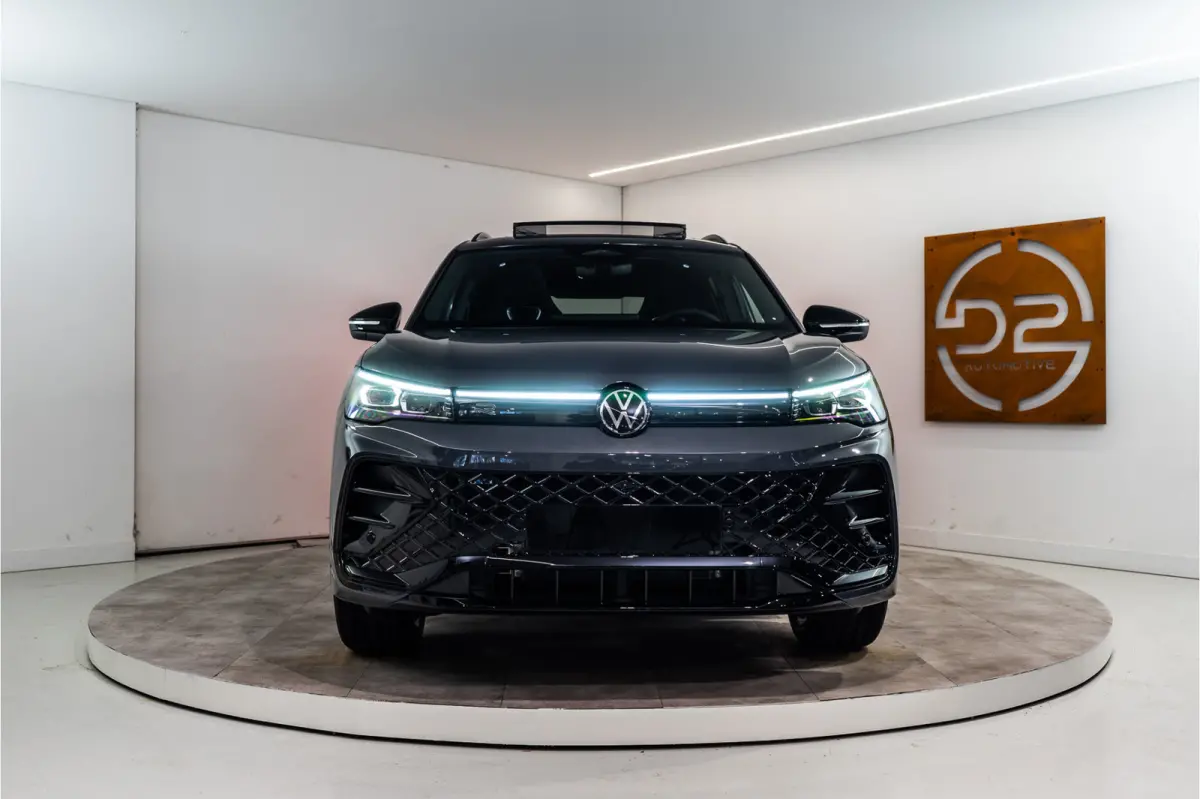 1.5 eHybrid 2x R-Line 2025 PER DIRECT BESCHIKBAAR | VOL OPTIE INCL. 5 JAAR GARANTIE!