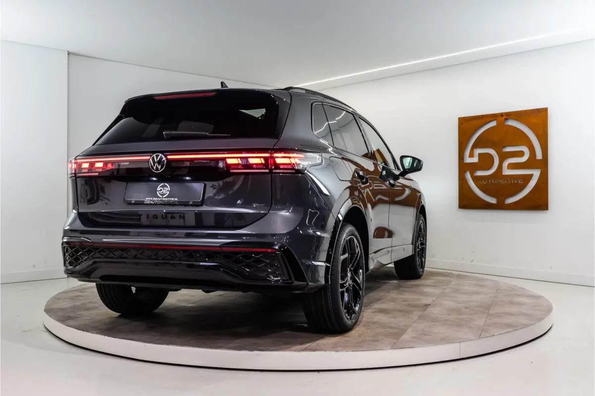 1.5 eHybrid 2x R-Line 2025 PER DIRECT BESCHIKBAAR | VOL OPTIE INCL. 5 JAAR GARANTIE!