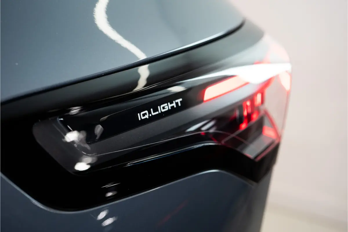 1.5 eHybrid 2x R-Line 2025 PER DIRECT BESCHIKBAAR | VOL OPTIE INCL. 5 JAAR GARANTIE!