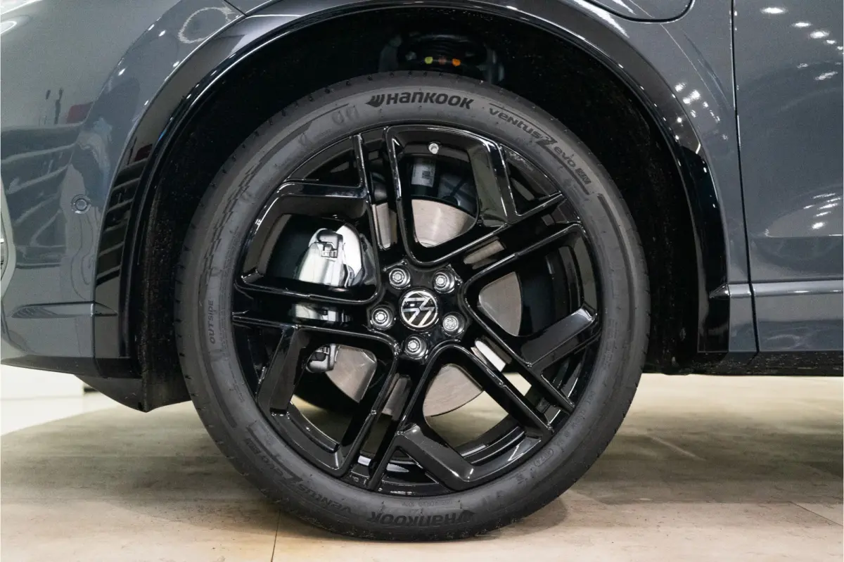 1.5 eHybrid 2x R-Line 2025 PER DIRECT BESCHIKBAAR | VOL OPTIE INCL. 5 JAAR GARANTIE!